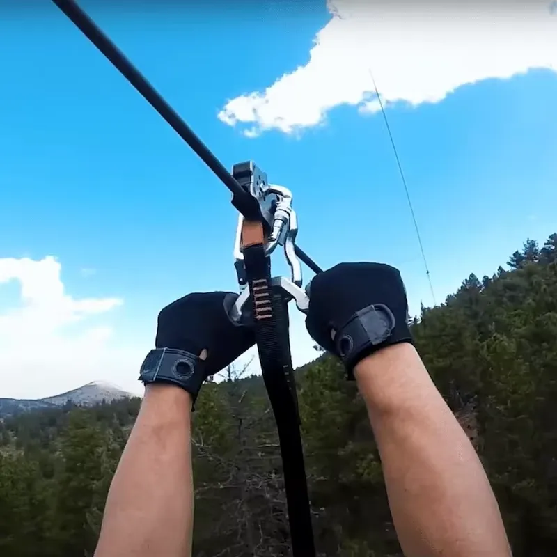 Outdoor Adventure Zipline - Op maat gemaakte zware jungle-zipline voor